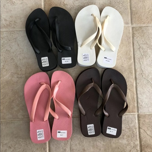 Women’s Wedge Rubber Flip Flops - Picture 2 of 2